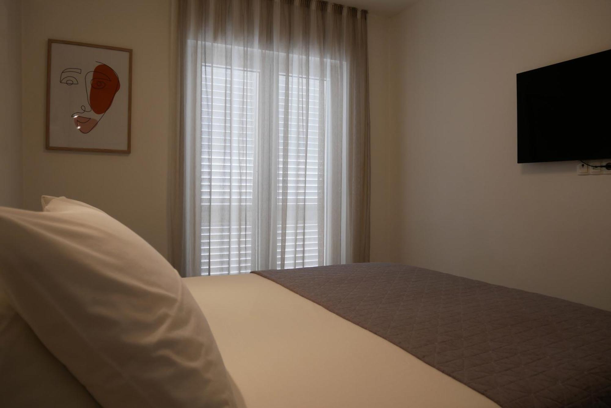 House Juric Apartman *